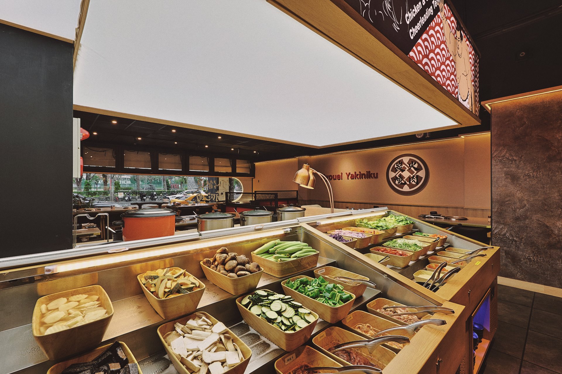 燒肉餐廳食材展示與店內陳列